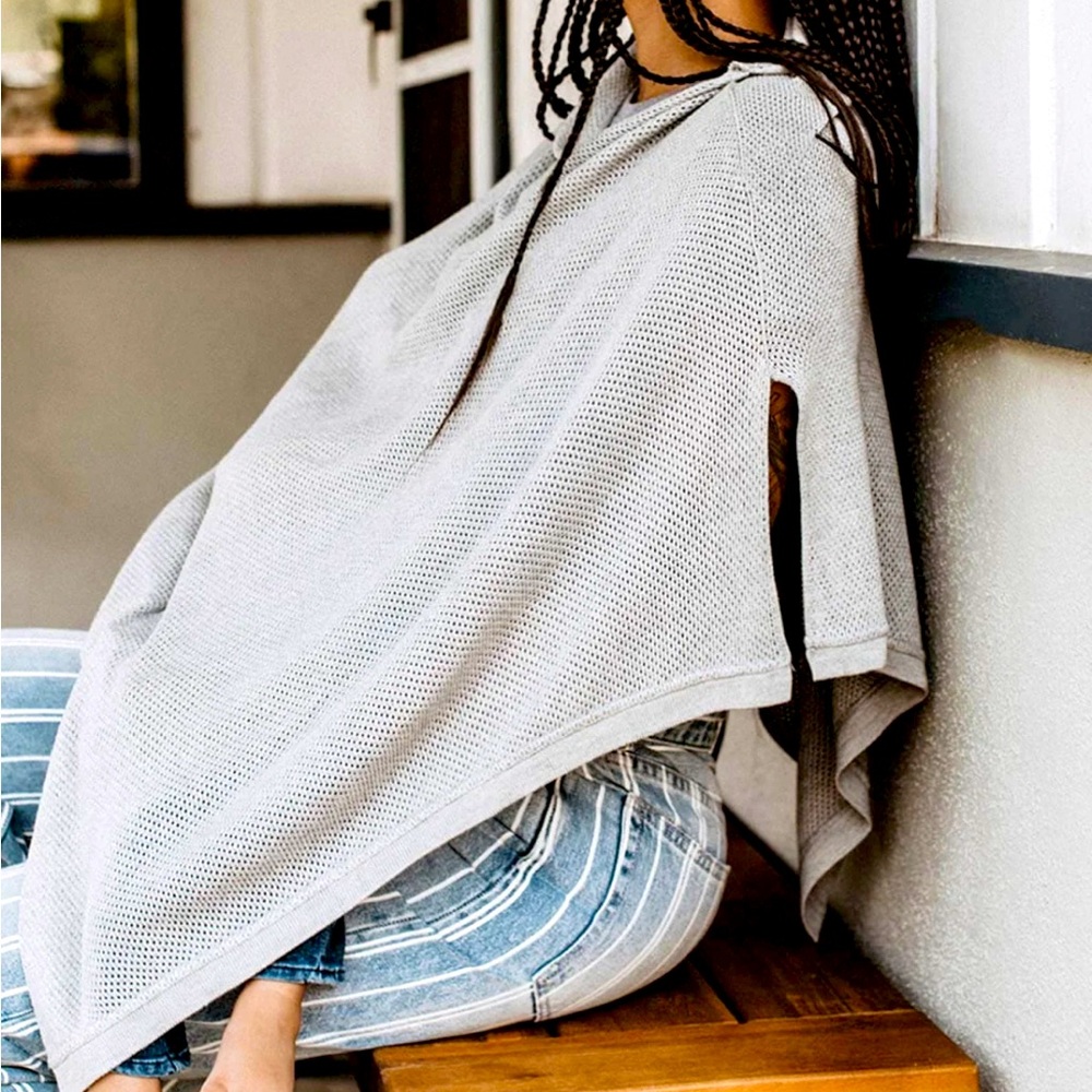 Chic Gray Knit Poncho